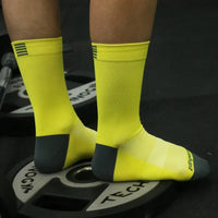 Cycling Socks Running Quick Dry Medium Cylinder Men and Women Sports Fitness in the Tube